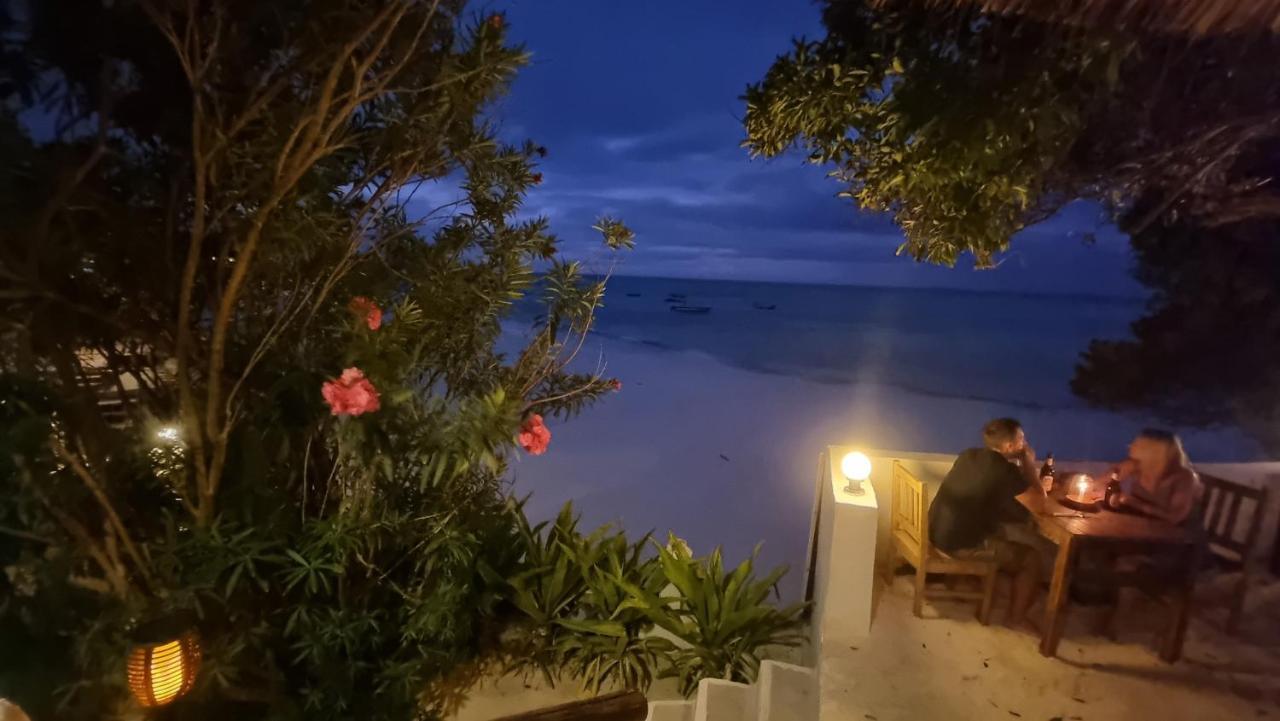 Red Monkey Beach Lodge جامبياني المظهر الخارجي الصورة