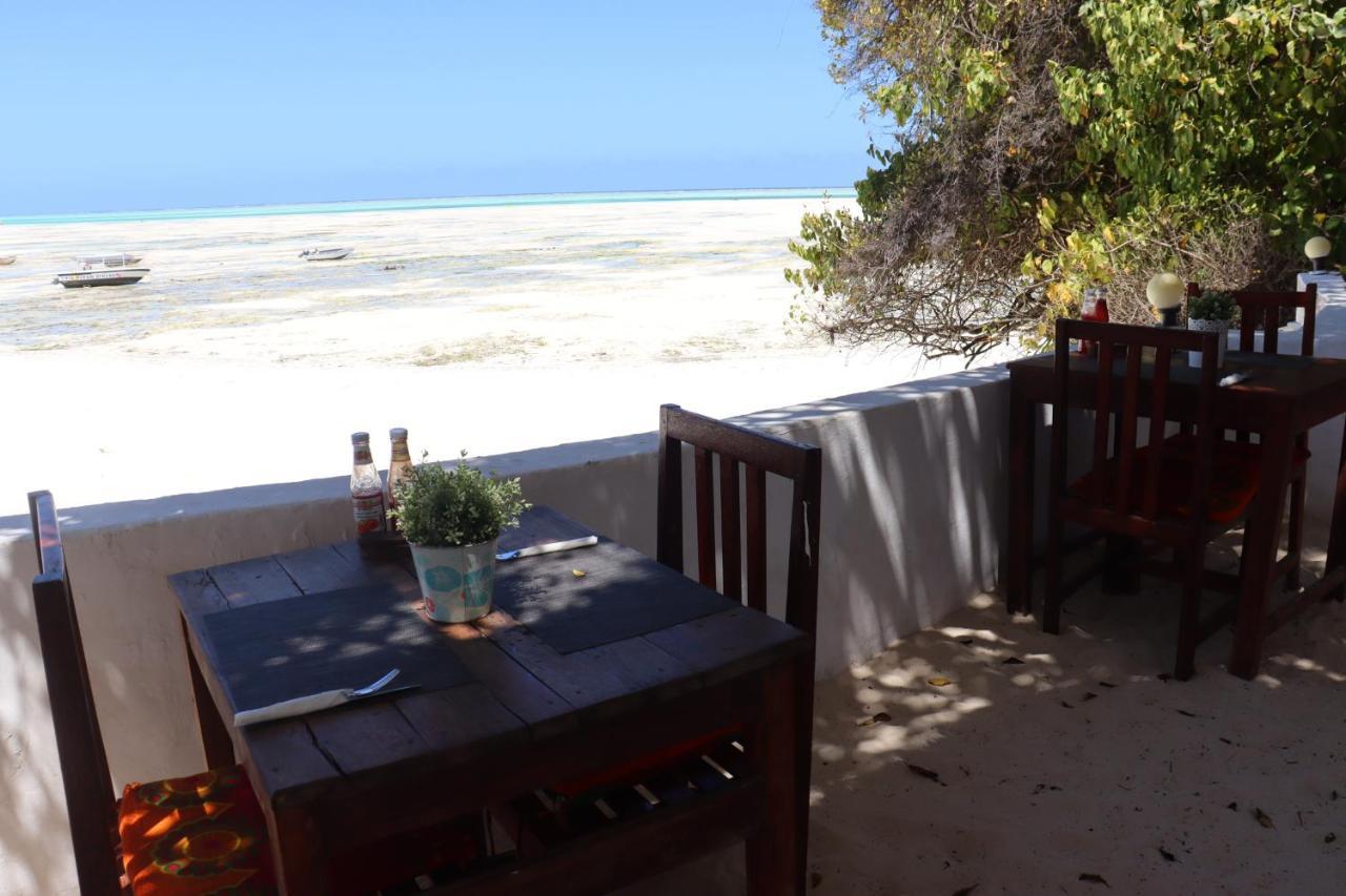 Red Monkey Beach Lodge جامبياني المظهر الخارجي الصورة