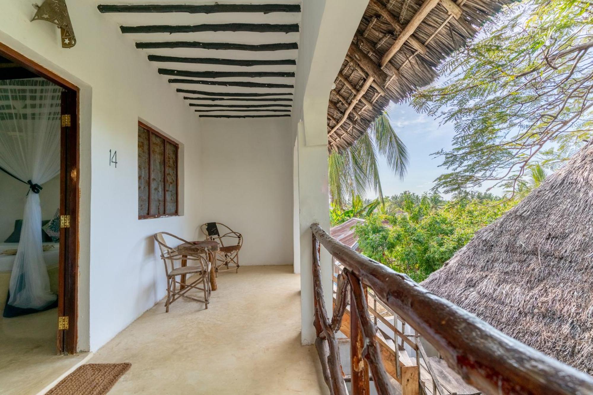 Red Monkey Beach Lodge جامبياني المظهر الخارجي الصورة