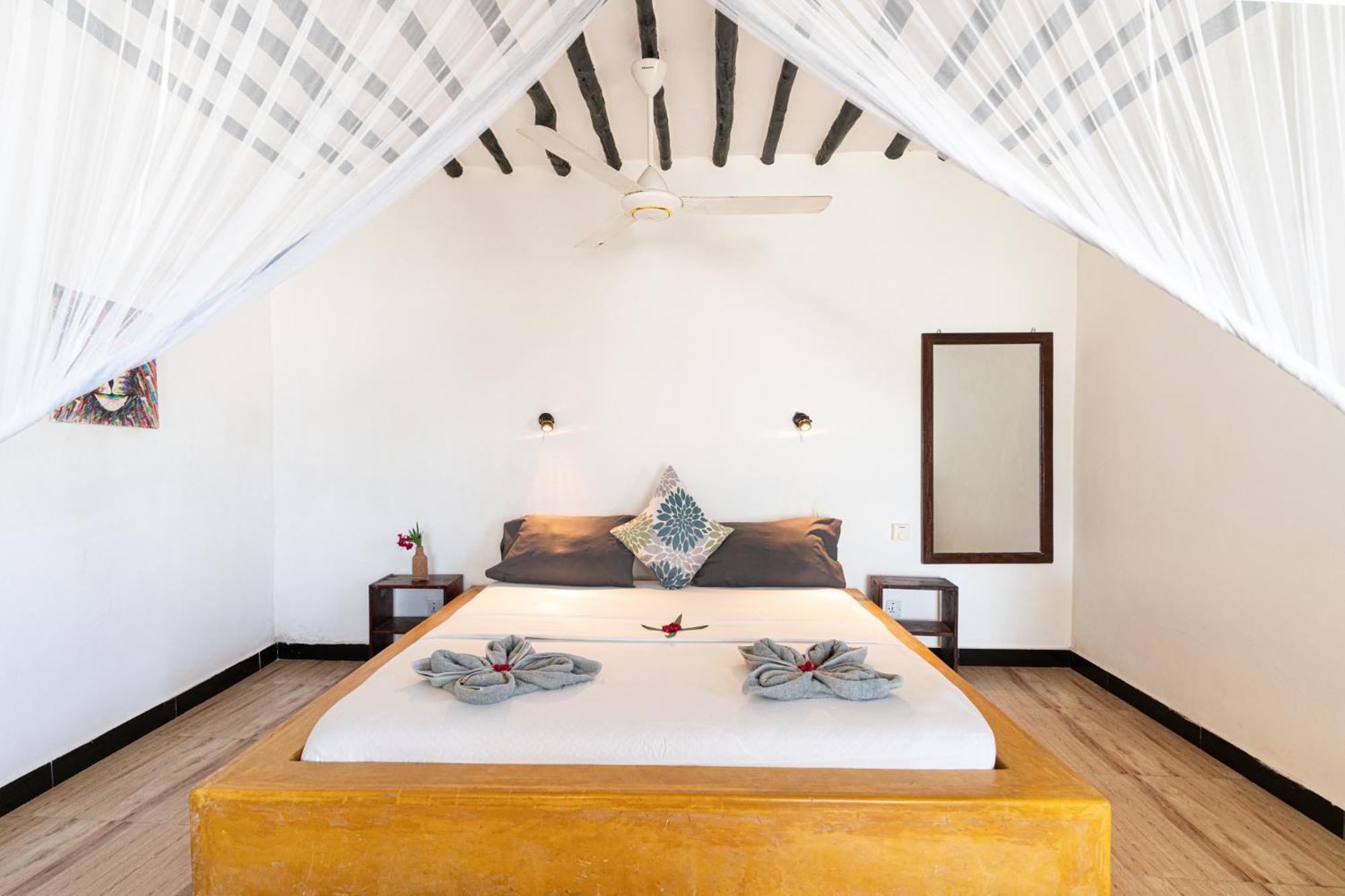 Red Monkey Beach Lodge جامبياني المظهر الخارجي الصورة